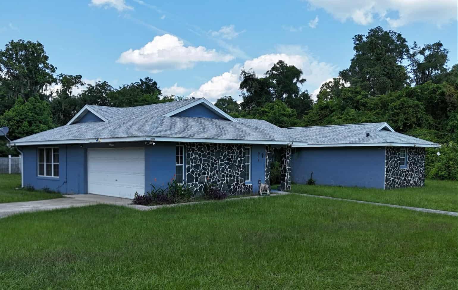 Image 4 of 29 For 914 11th Avenue
