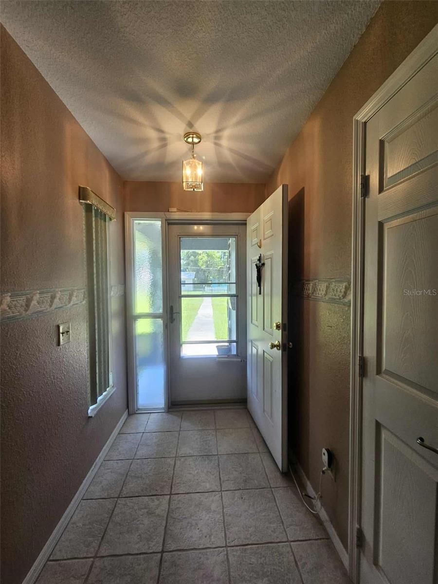 Image 5 of 29 For 914 11th Avenue