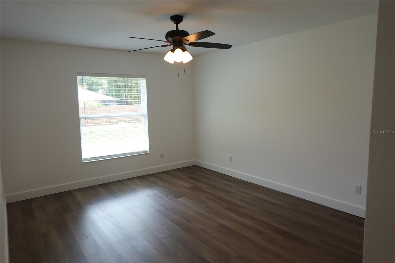 Image 8 of 18 For 5635 61st Court
