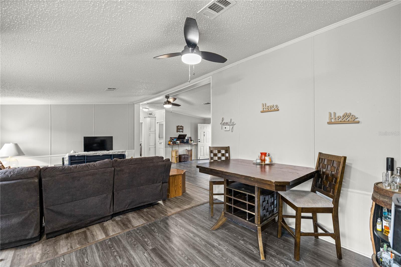 Image 11 of 45 For 15594 233rd Place