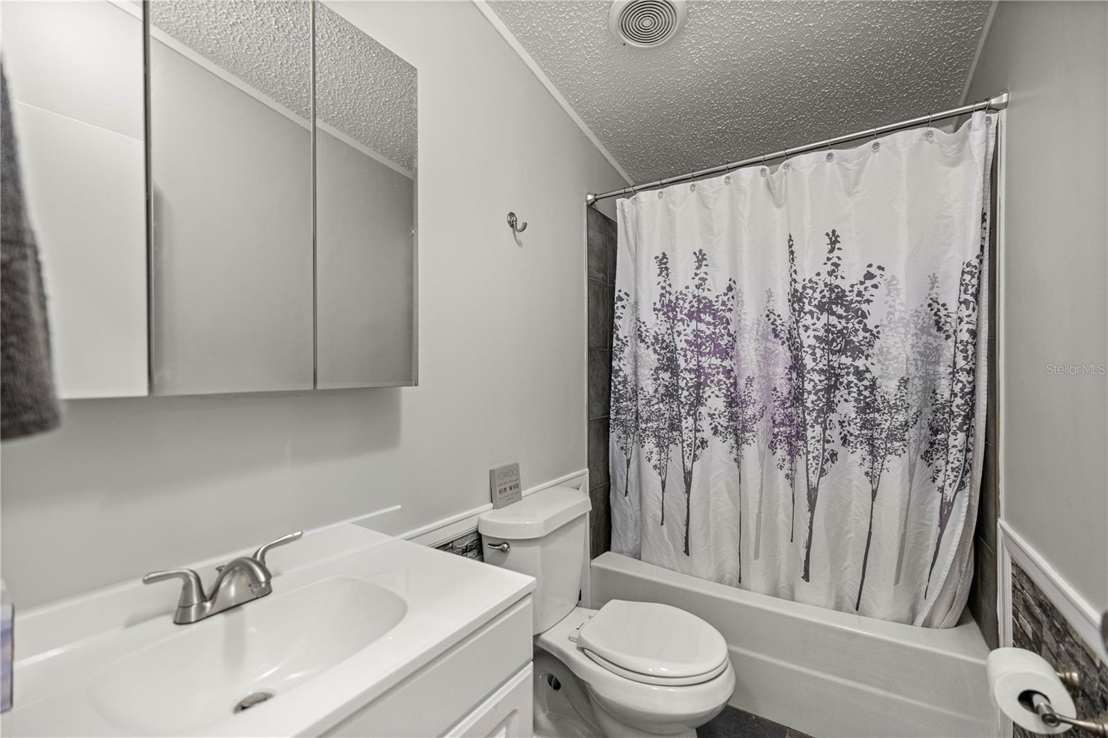 Image 14 of 45 For 15594 233rd Place