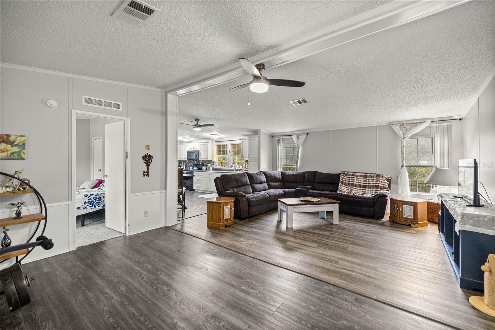Image 7 of 45 For 15594 233rd Place