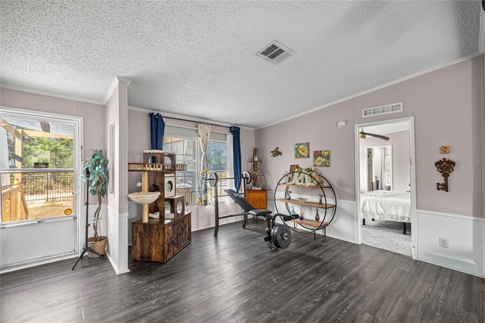 Image 9 of 45 For 15594 233rd Place