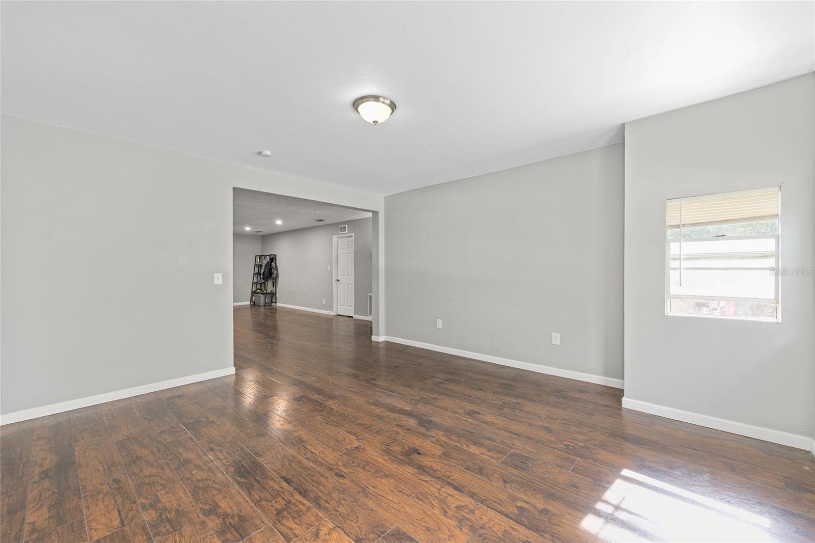 Image 22 of 34 For 15120 35th Avenue Road