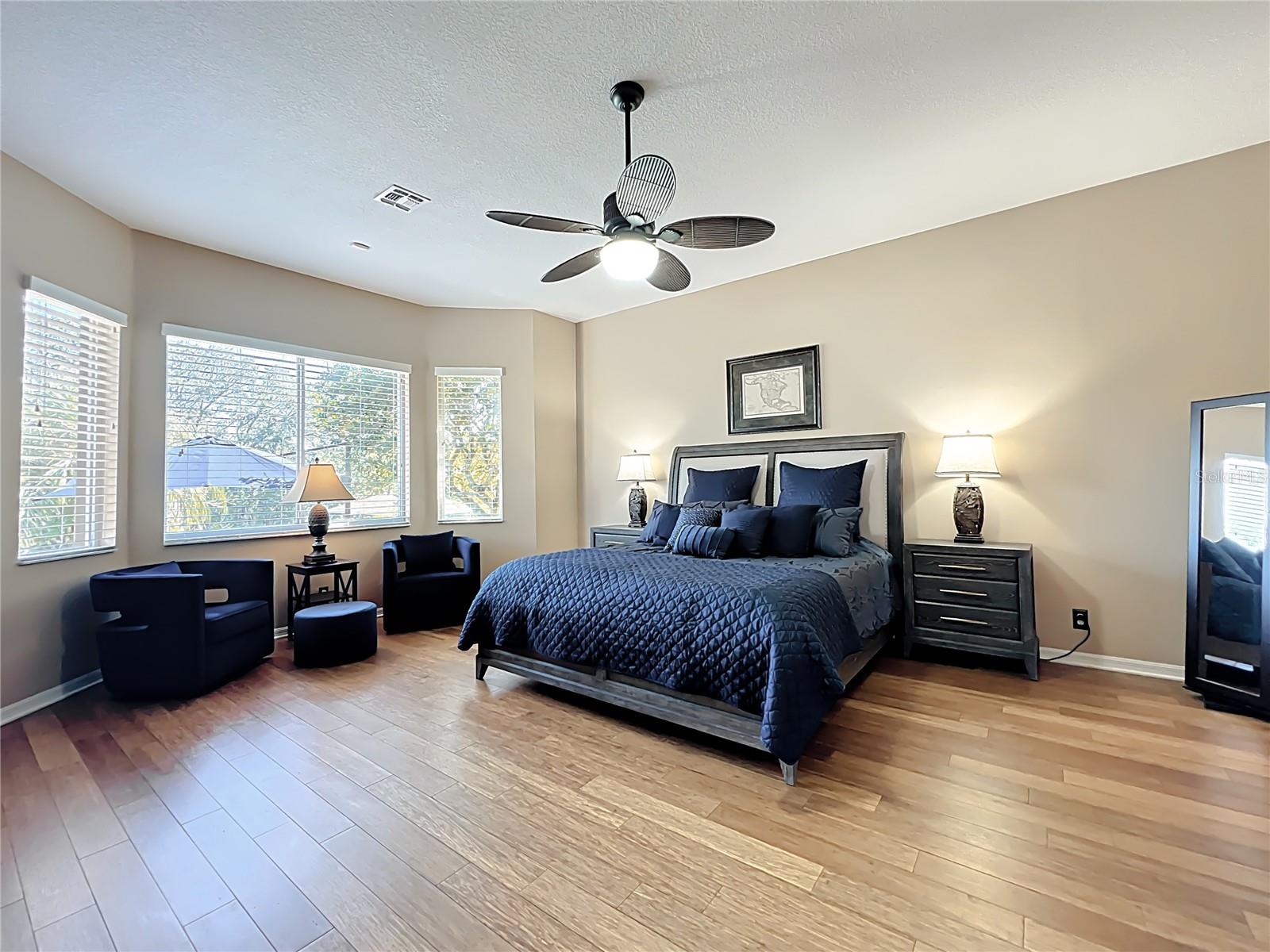 Image 12 of 50 For 6128 Landings Boulevard