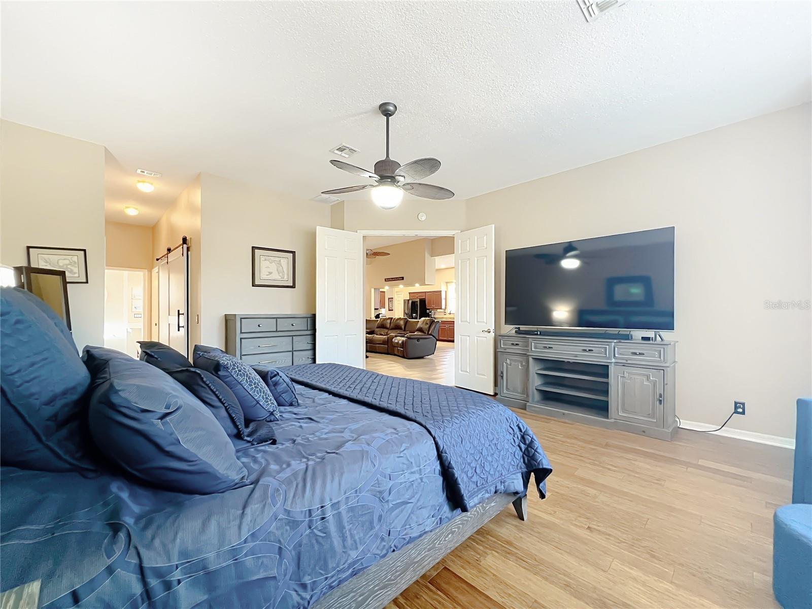Image 14 of 50 For 6128 Landings Boulevard