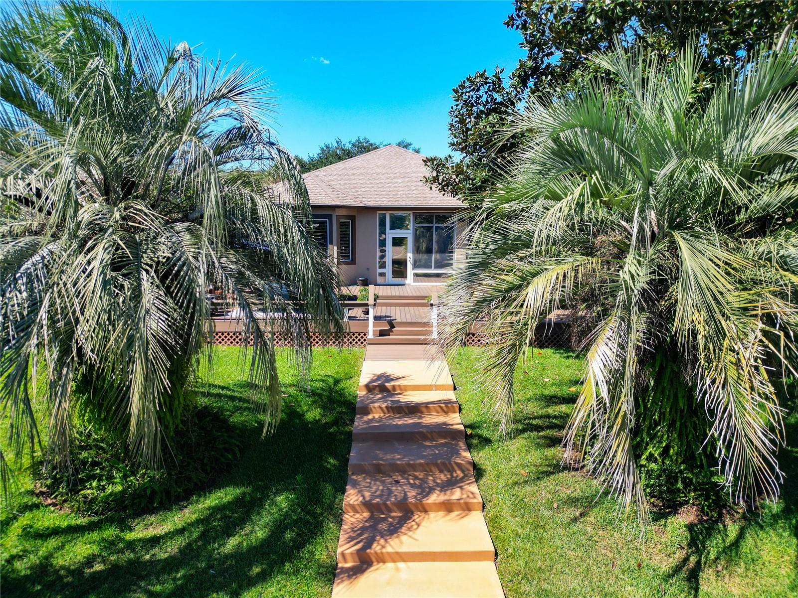 Image 38 of 50 For 6128 Landings Boulevard