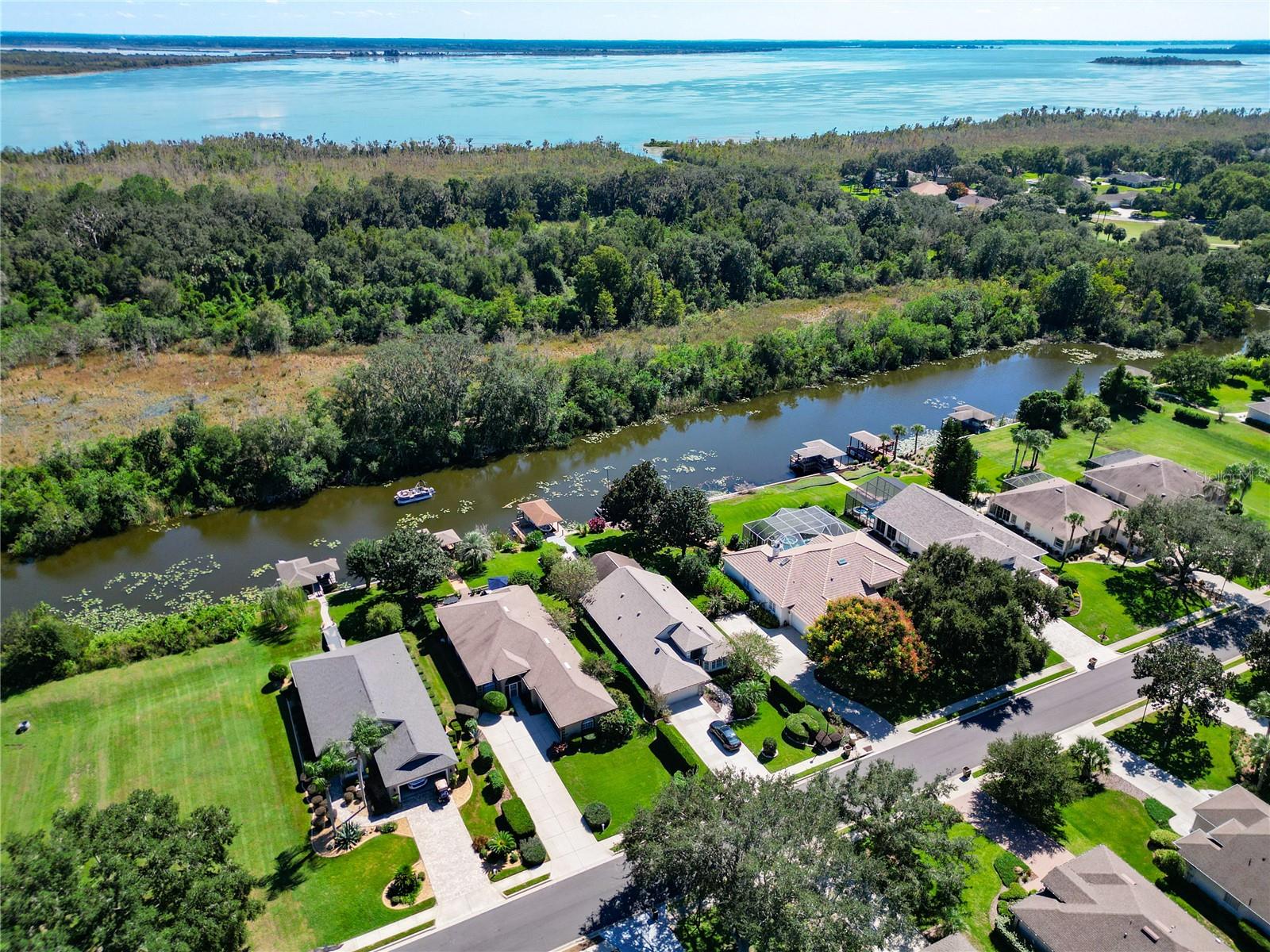Image 43 of 50 For 6128 Landings Boulevard