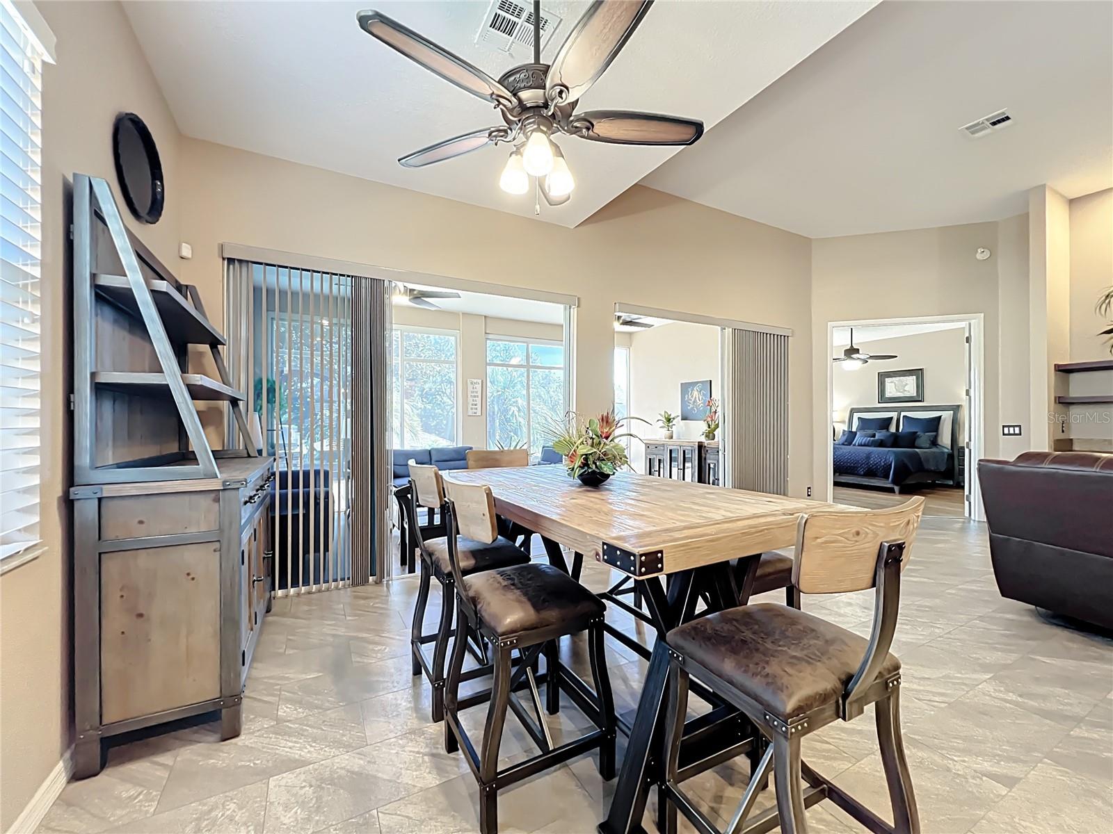 Image 8 of 50 For 6128 Landings Boulevard