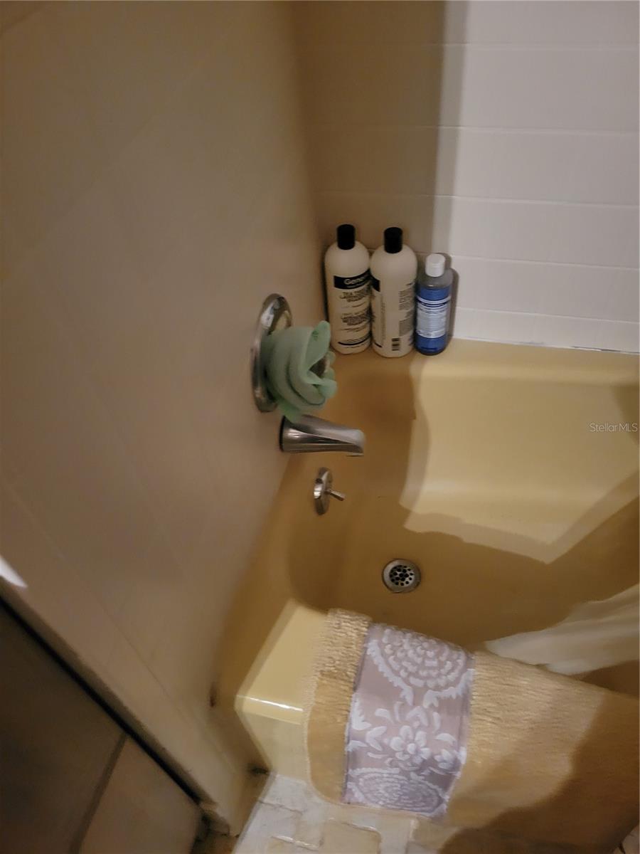 Image 30 of 38 For 4315 10th Place