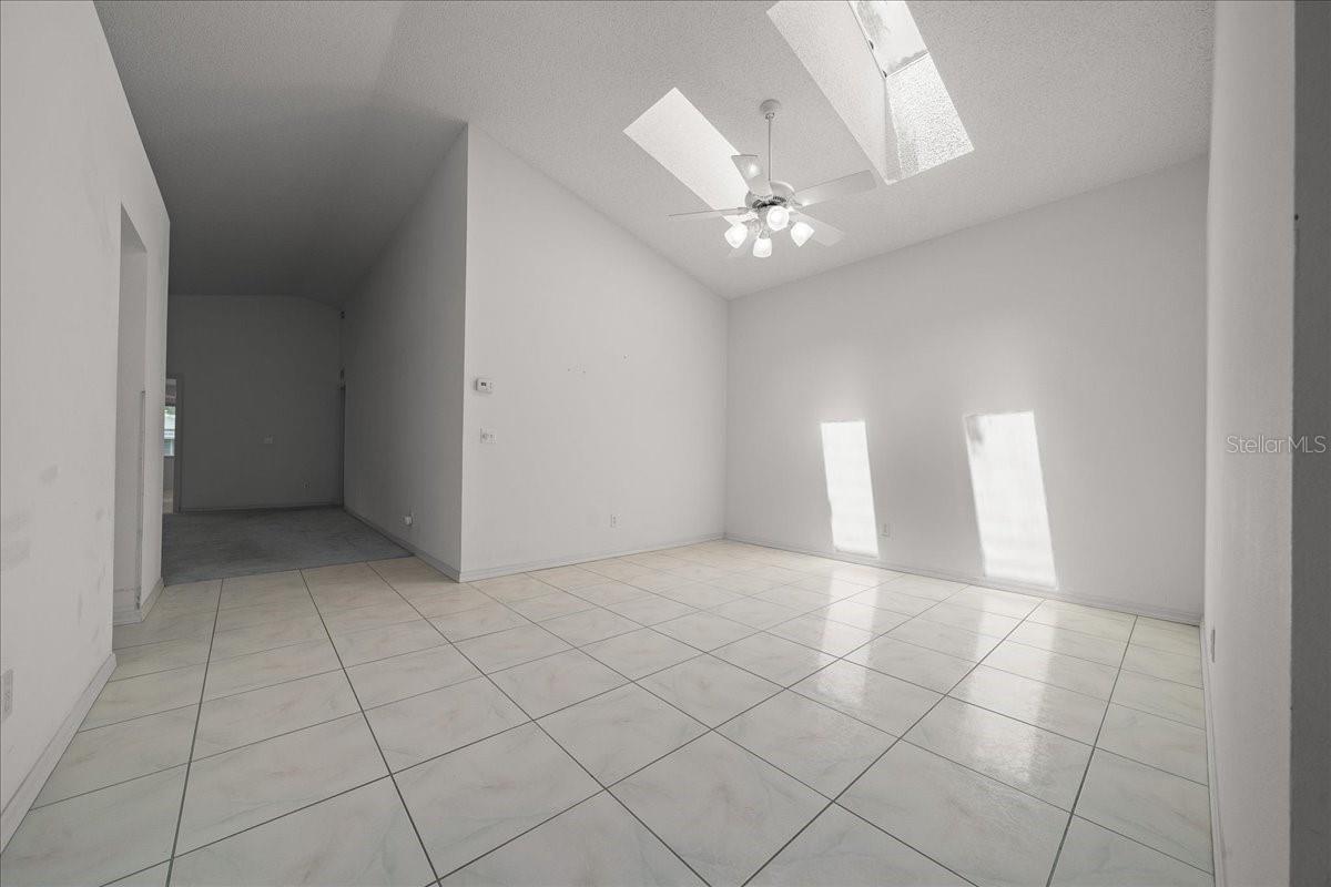 Image 13 of 37 For 9260 92nd Place Road