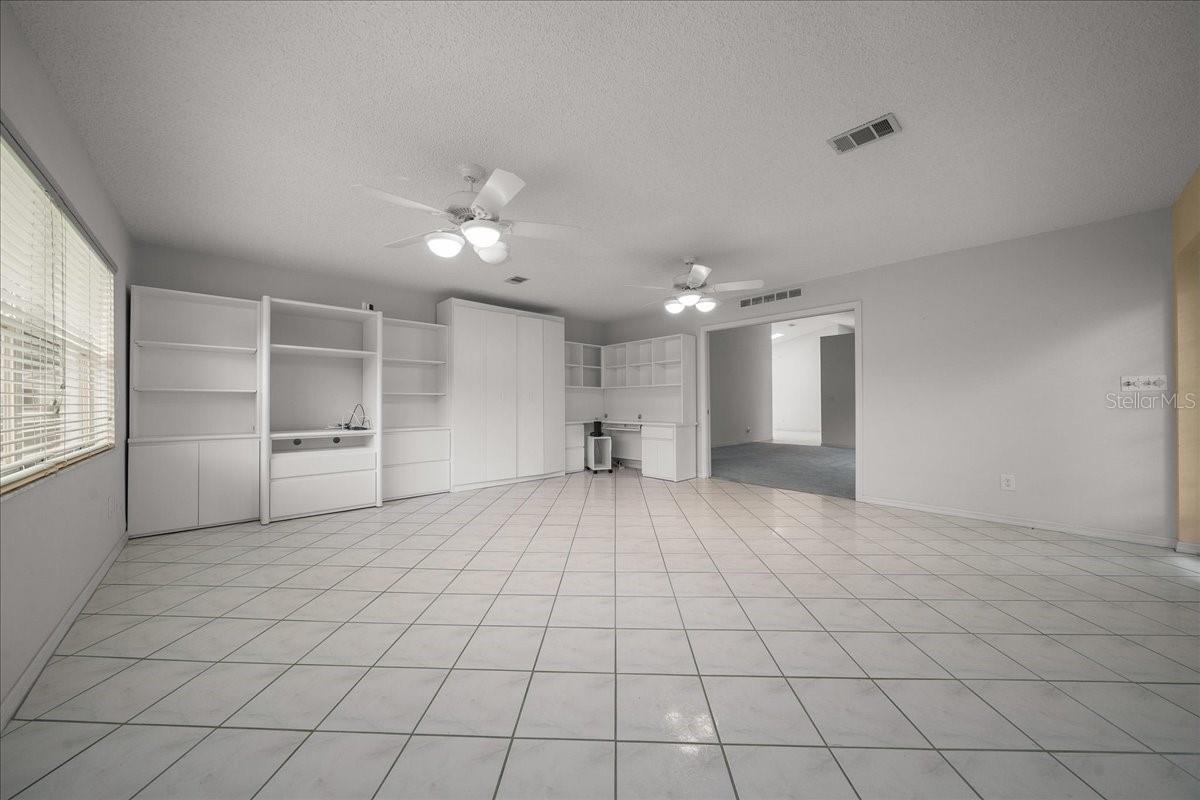 Image 22 of 37 For 9260 92nd Place Road
