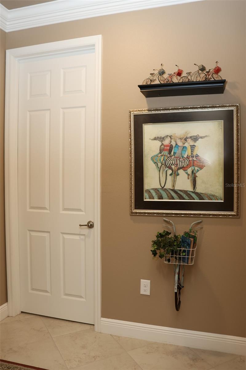 Image 16 of 97 For 9070 89th Loop Sw
