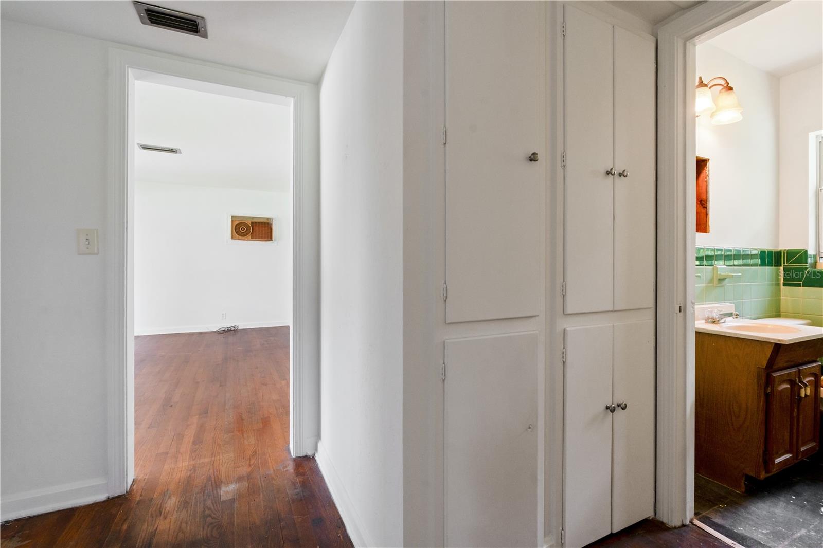 Image 19 of 22 For 1136 8th Street