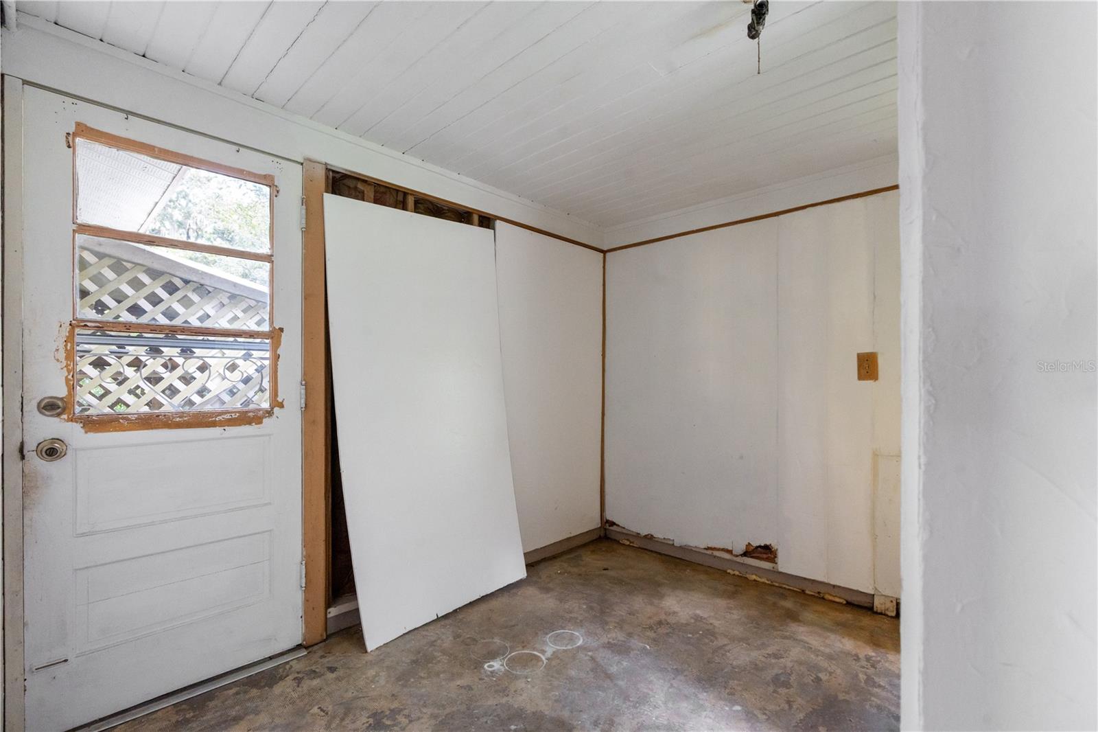 Image 7 of 22 For 1136 8th Street