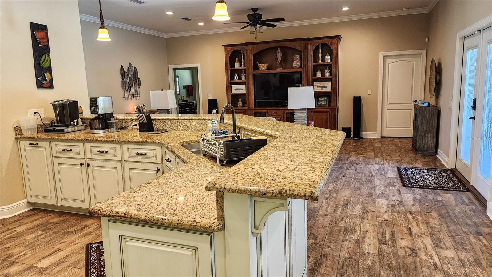 Image 10 of 100 For 7526 Weddington Road
