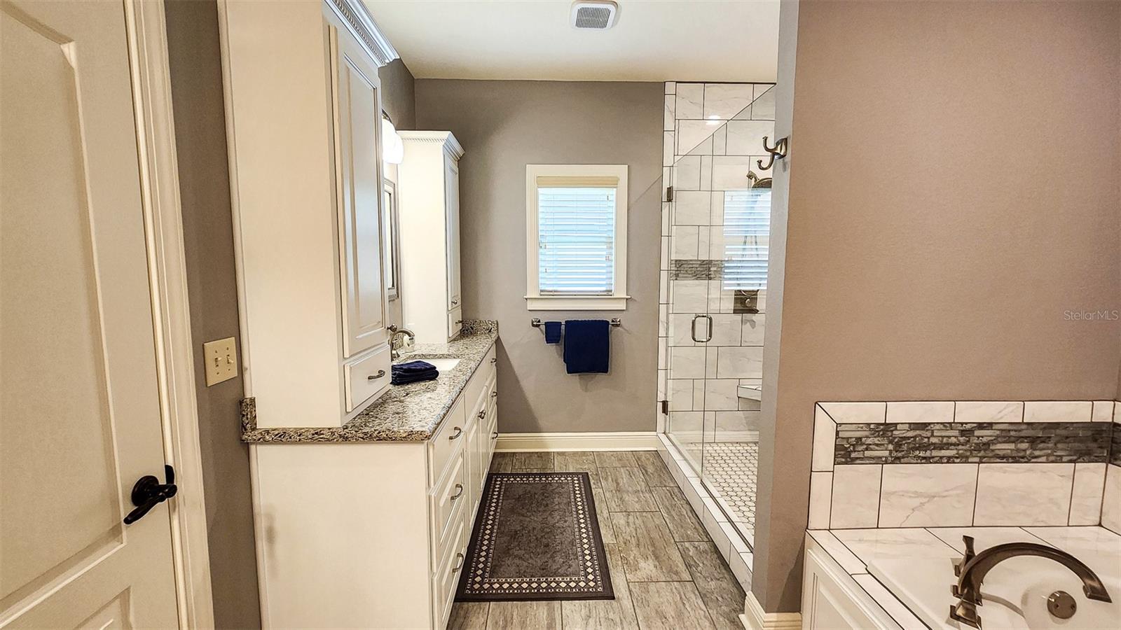 Image 33 of 100 For 7526 Weddington Road