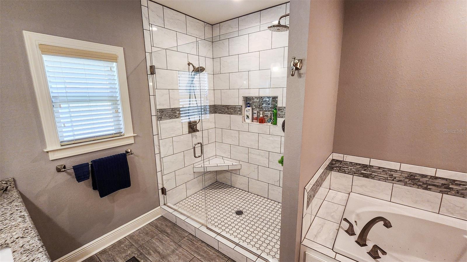 Image 35 of 100 For 7526 Weddington Road