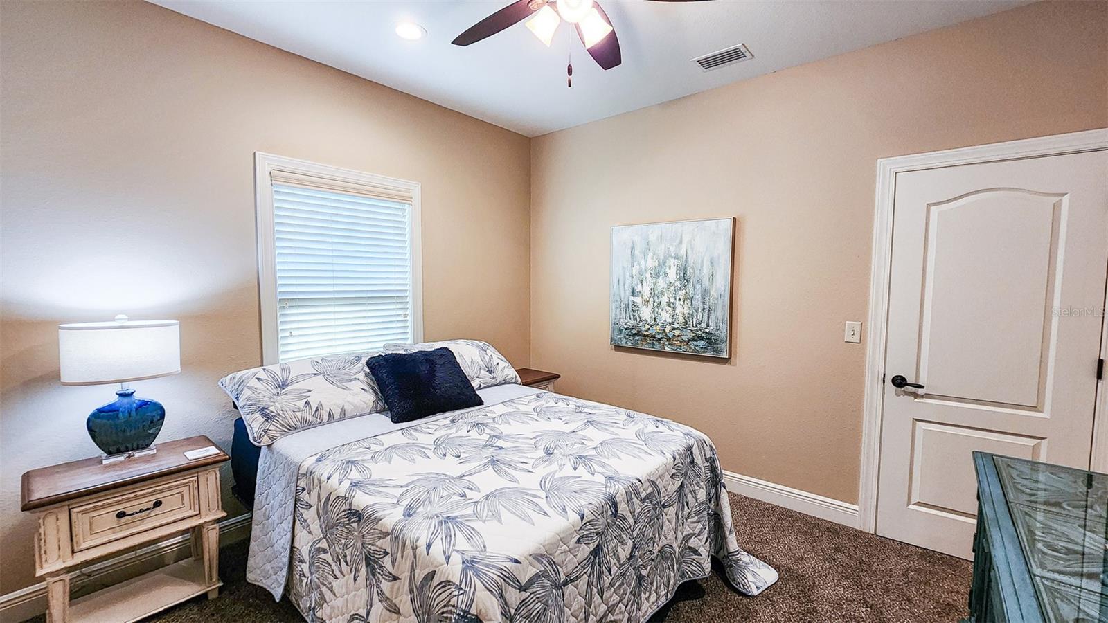 Image 41 of 100 For 7526 Weddington Road
