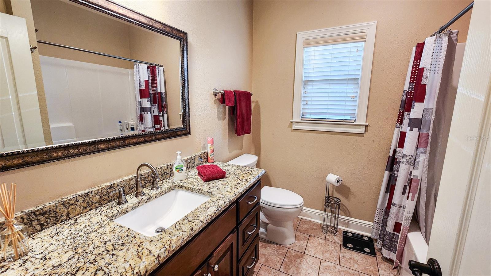Image 44 of 100 For 7526 Weddington Road