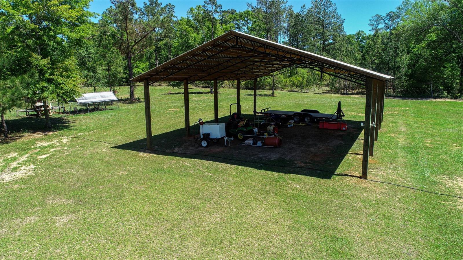 Image 68 of 100 For 7526 Weddington Road