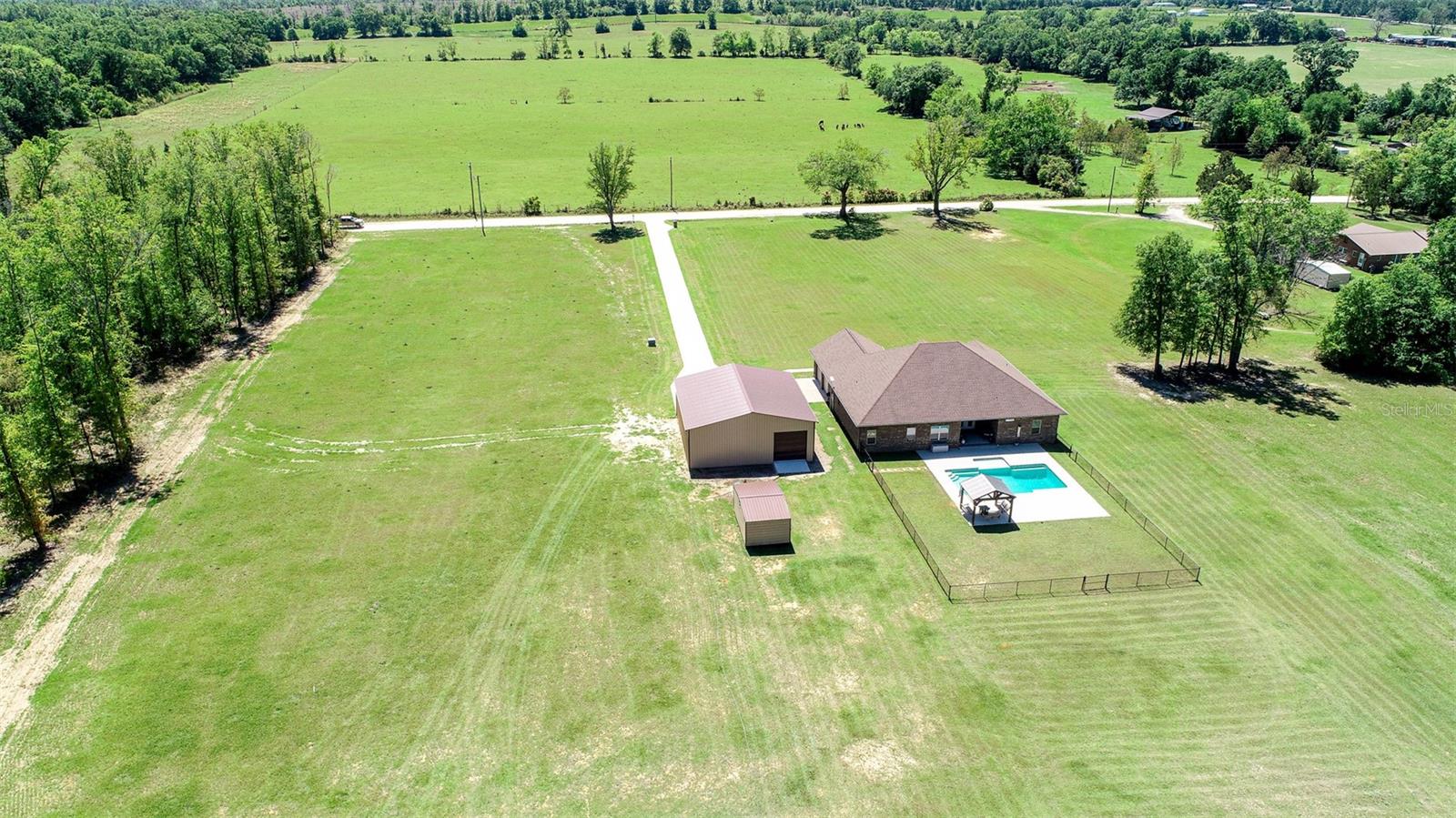 Image 83 of 100 For 7526 Weddington Road