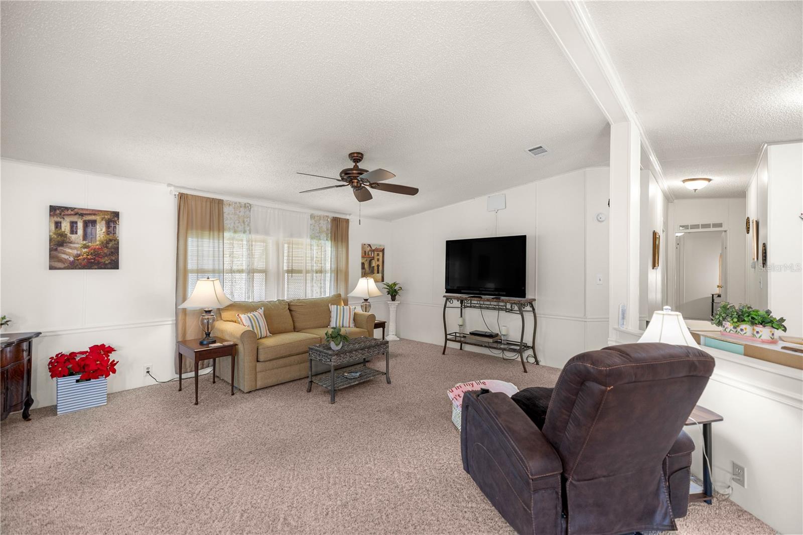 Image 14 of 37 For 6381 84th Lane