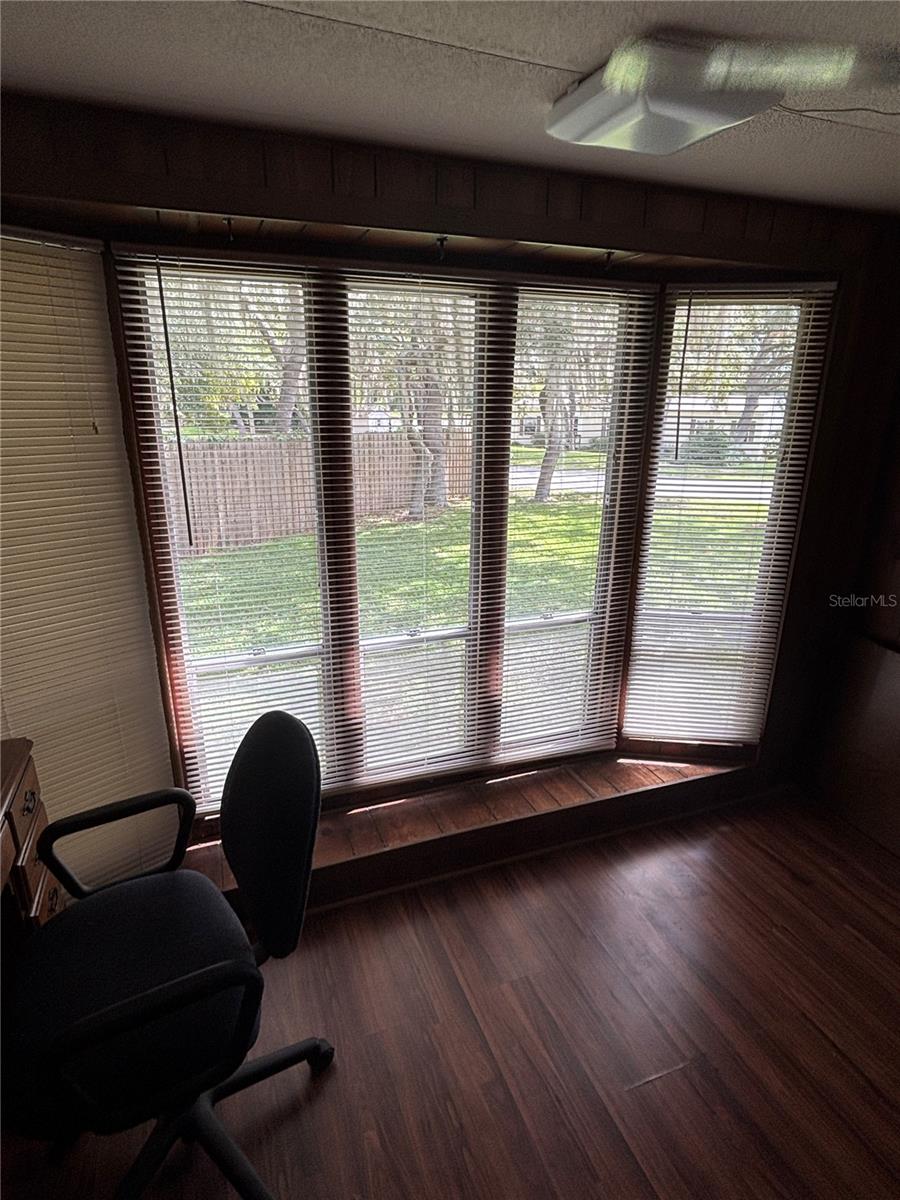 Image 50 of 52 For 19049 16th Place