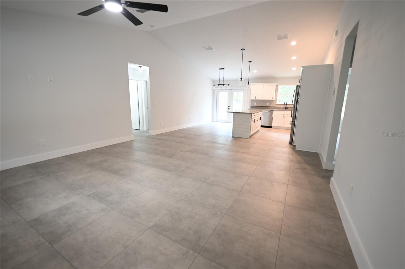 Image 24 of 33 For 24433 Tamarind Lane