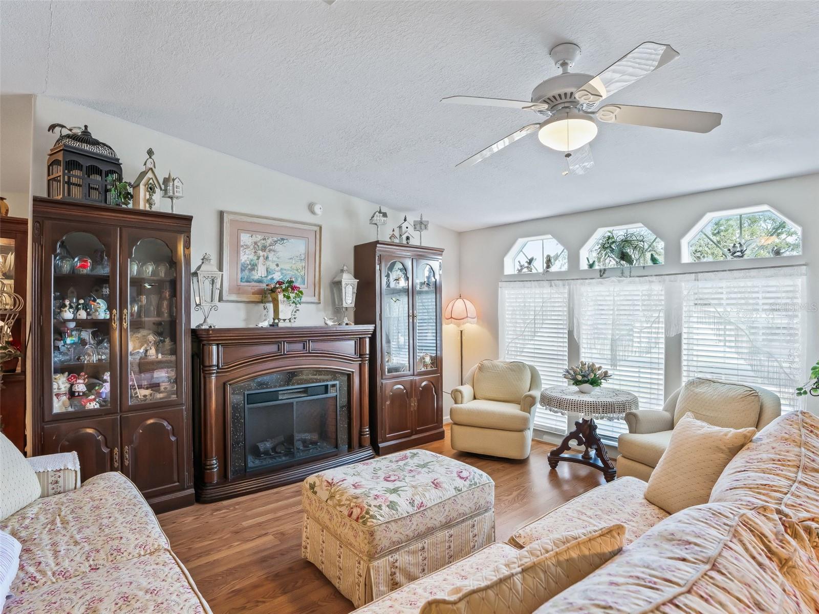 Image 6 of 38 For 9848 170th Lane
