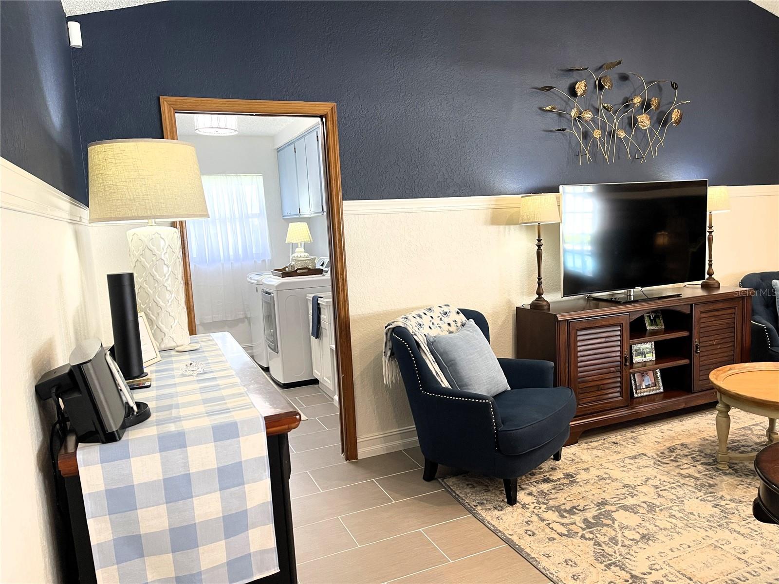 Listing photo id 22 for 301 Silas Court