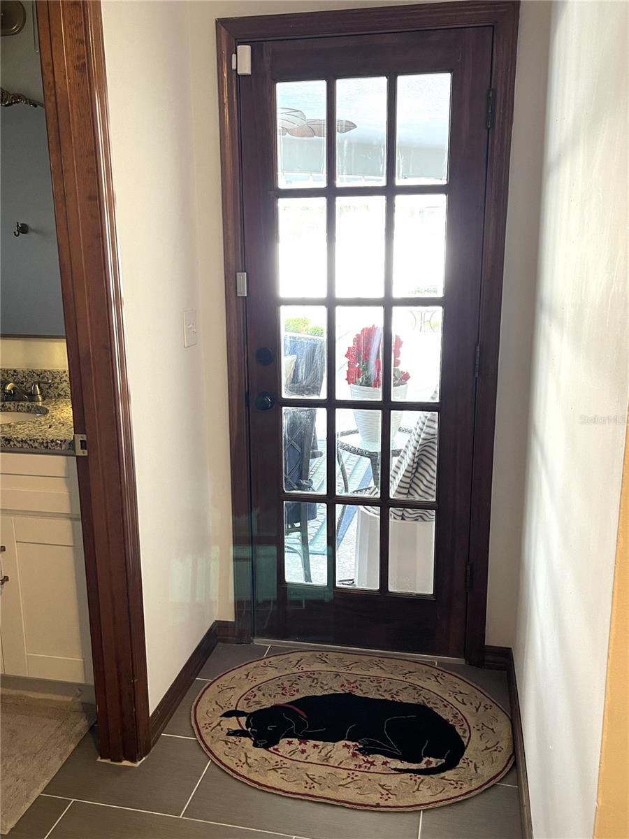 Listing photo id 41 for 301 Silas Court