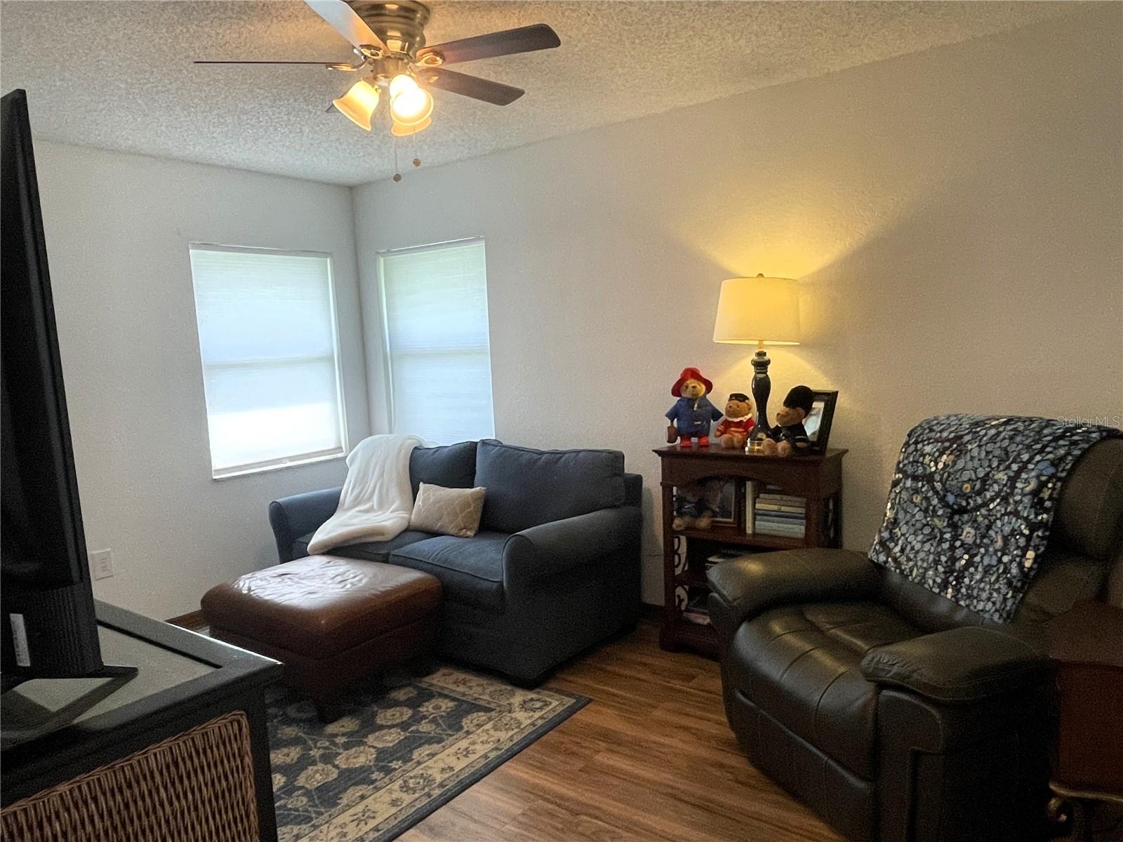 Listing photo id 44 for 301 Silas Court