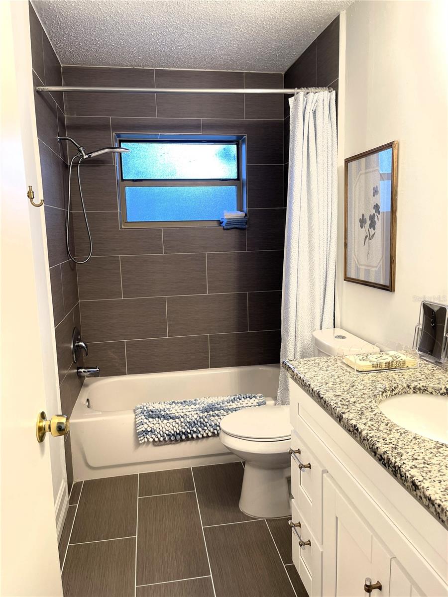 Listing photo id 48 for 301 Silas Court