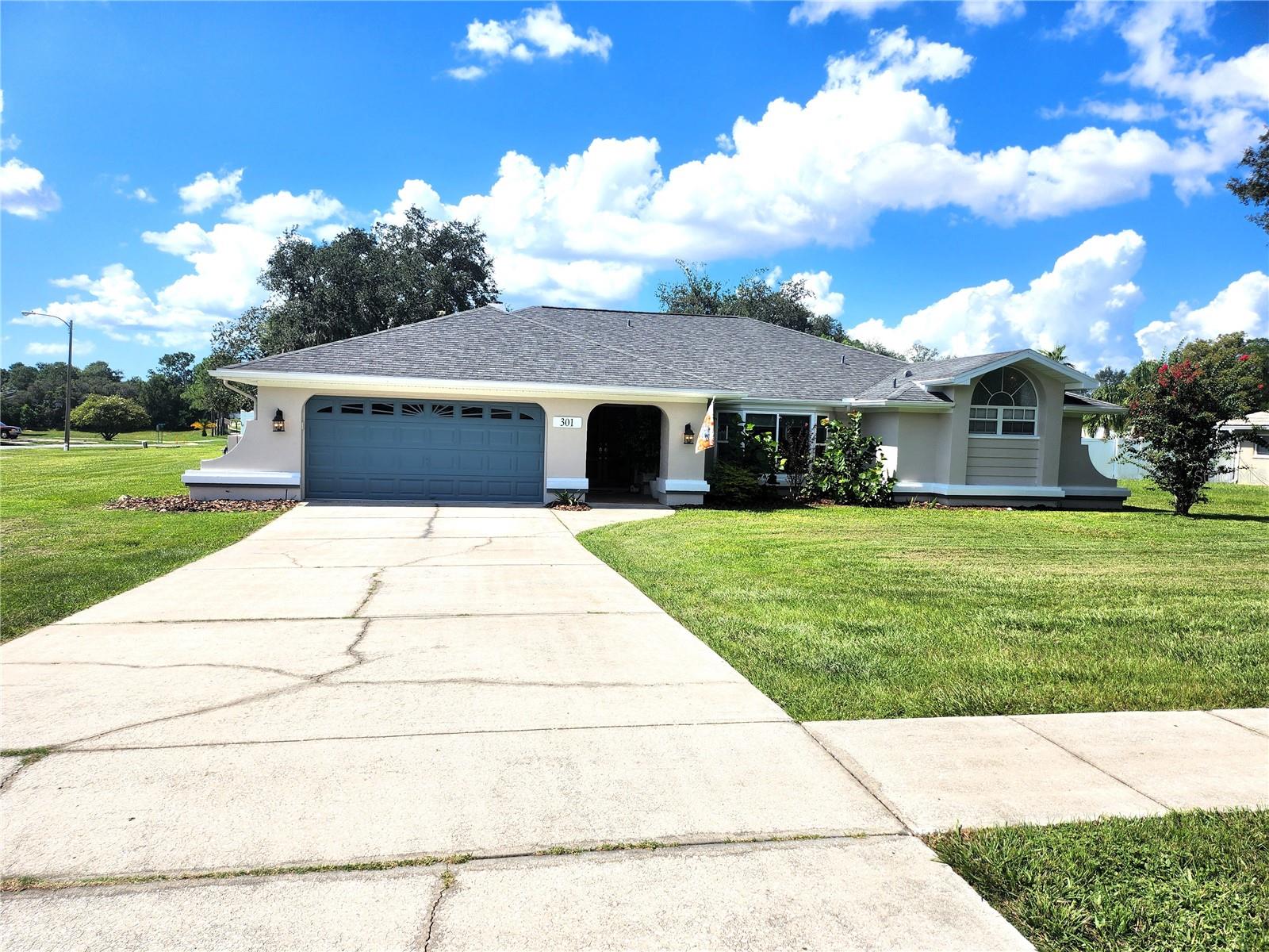 Listing photo id 61 for 301 Silas Court