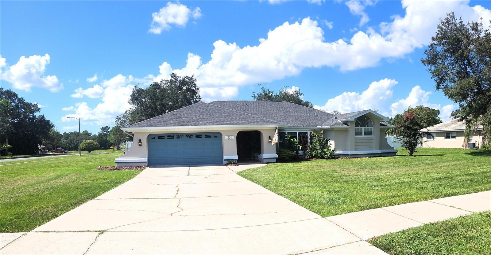 Listing photo id 64 for 301 Silas Court