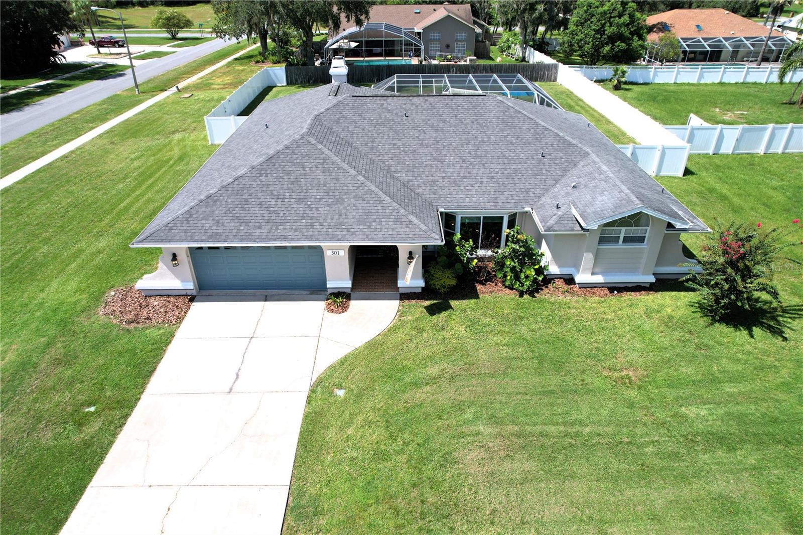 Listing photo id 74 for 301 Silas Court