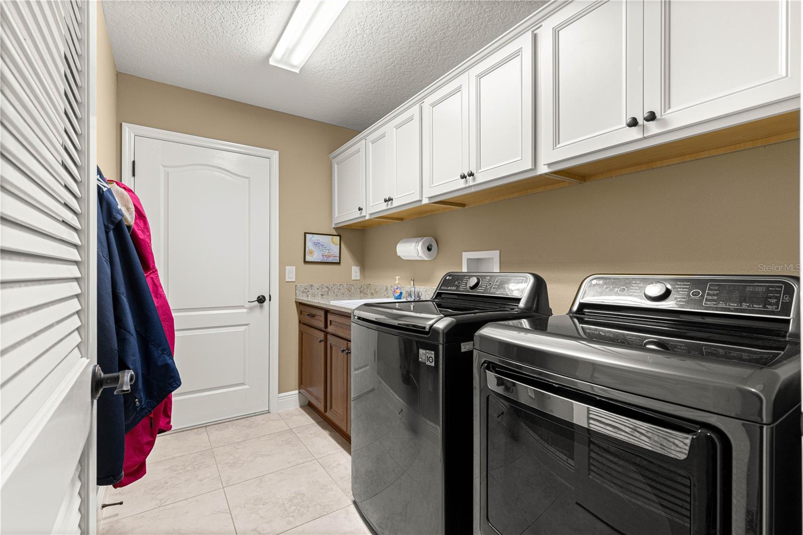 Image 44 of 69 For 3031 Hicks Place