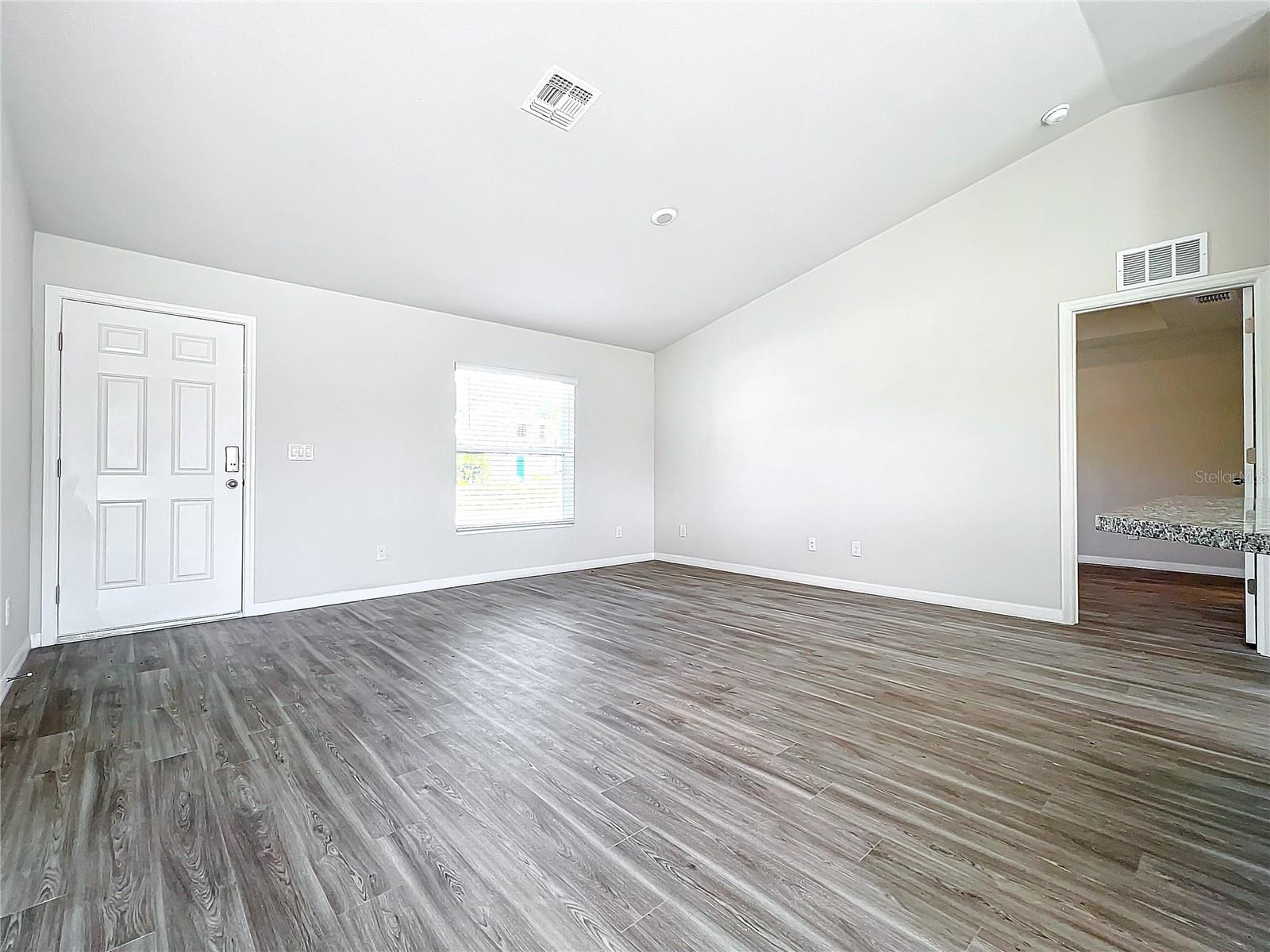 Image 6 of 24 For 3413 20th Street W