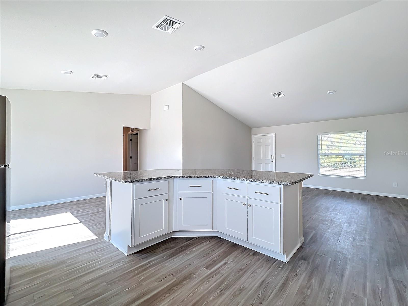 Image 9 of 24 For 3413 20th Street W