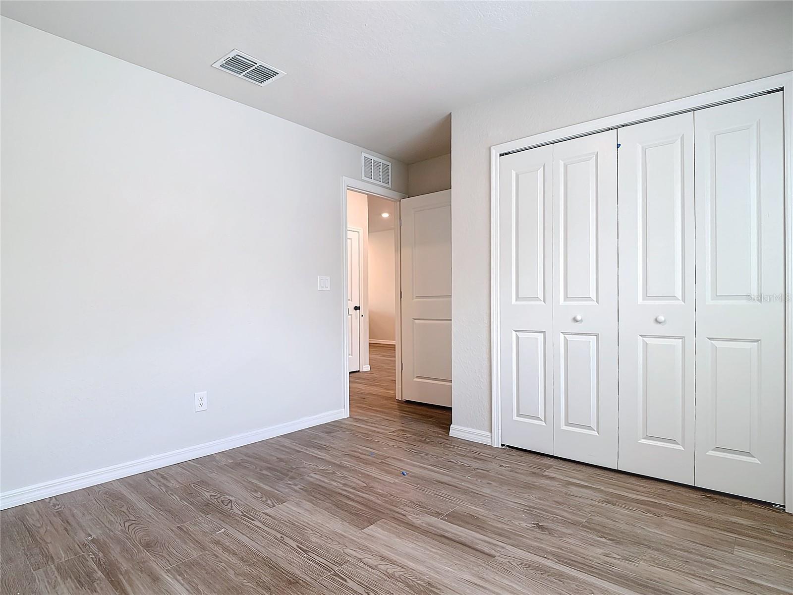 Image 13 of 20 For 6349 Spinnaker Boulevard