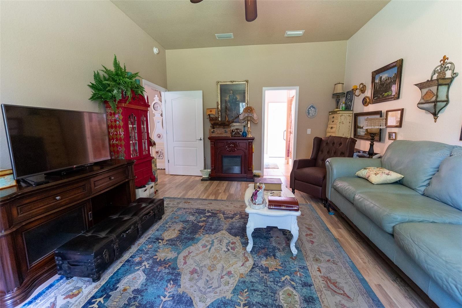 Image 42 of 91 For 14320 95th Avenue