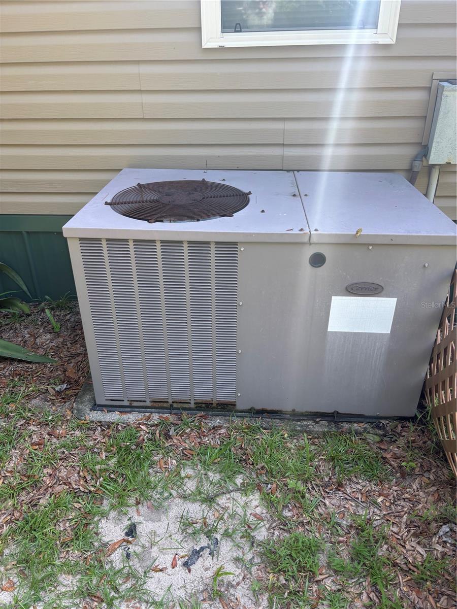 Image 6 of 20 For 570 70th Terrace