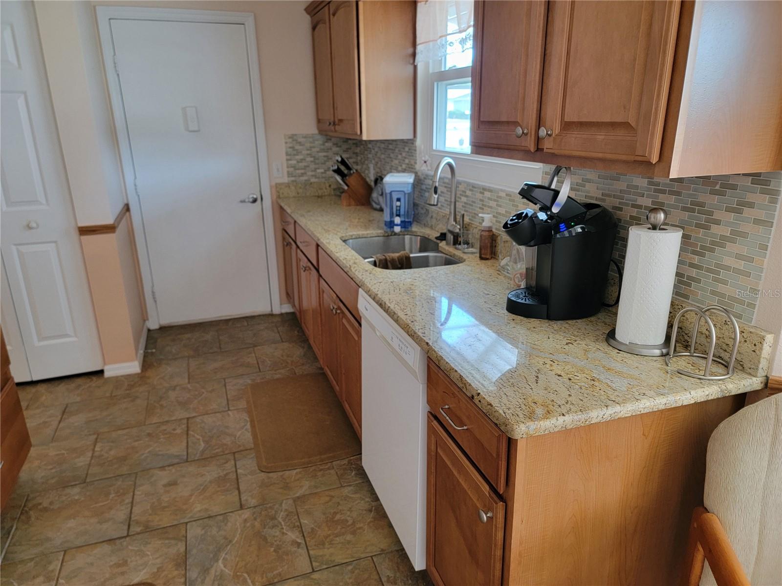 Image 15 of 44 For 8480 61st Terrace Road Sw