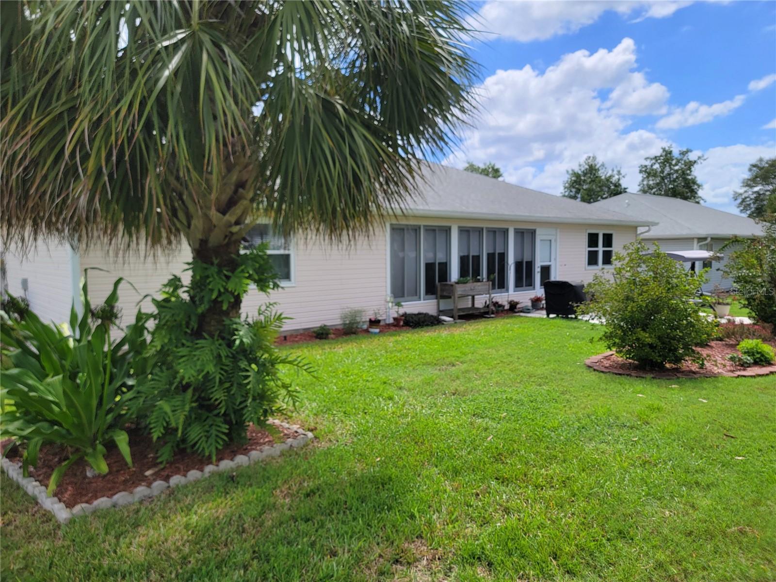 Image 6 of 44 For 8480 61st Terrace Road Sw