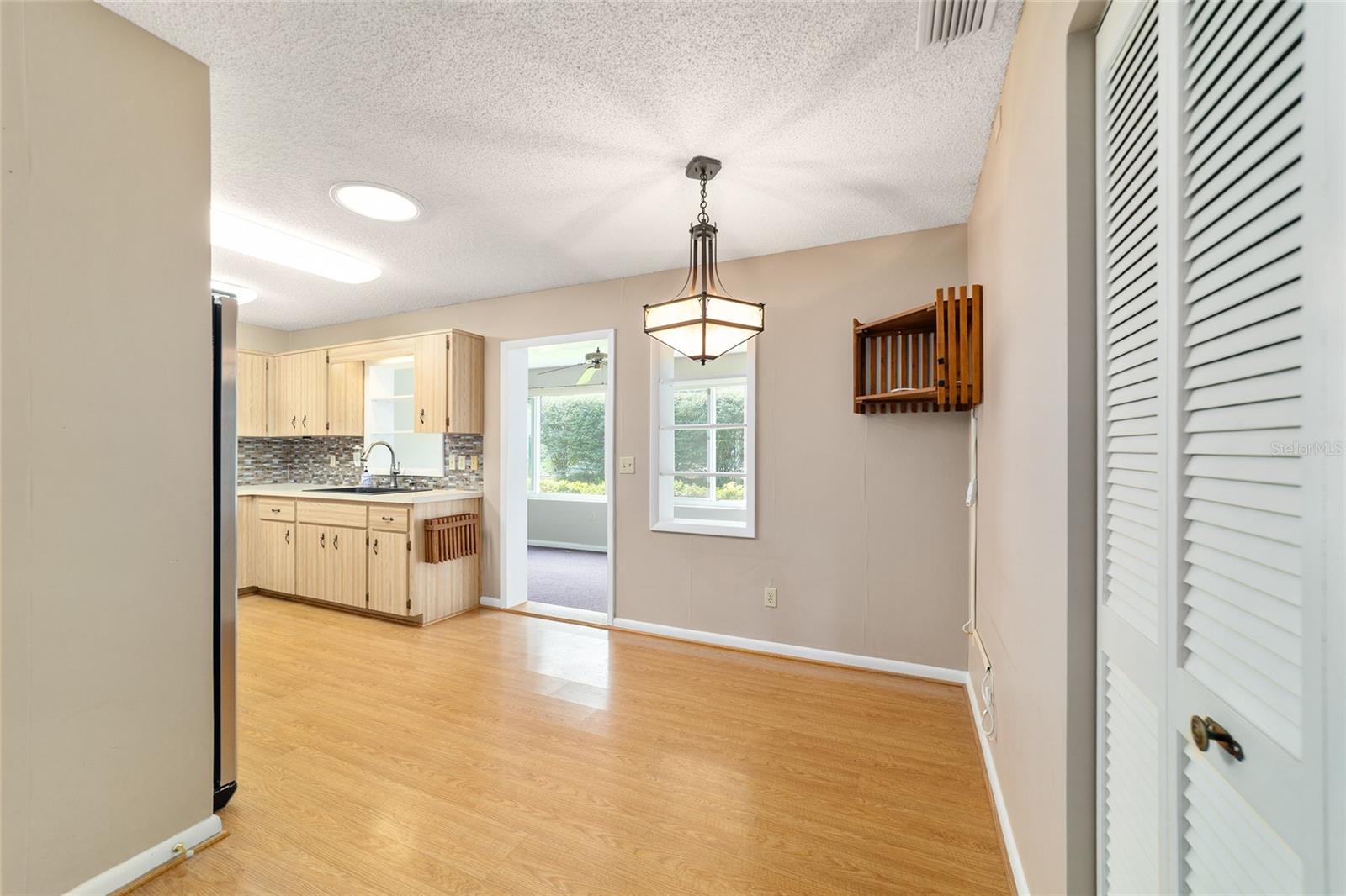 Image 22 of 51 For 8530 90th Street C