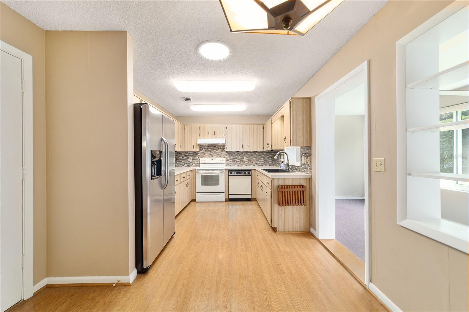 Image 23 of 51 For 8530 90th Street C