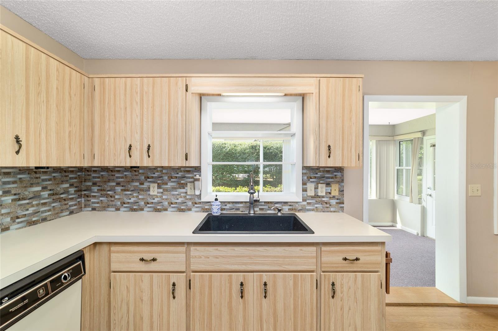Image 27 of 51 For 8530 90th Street C