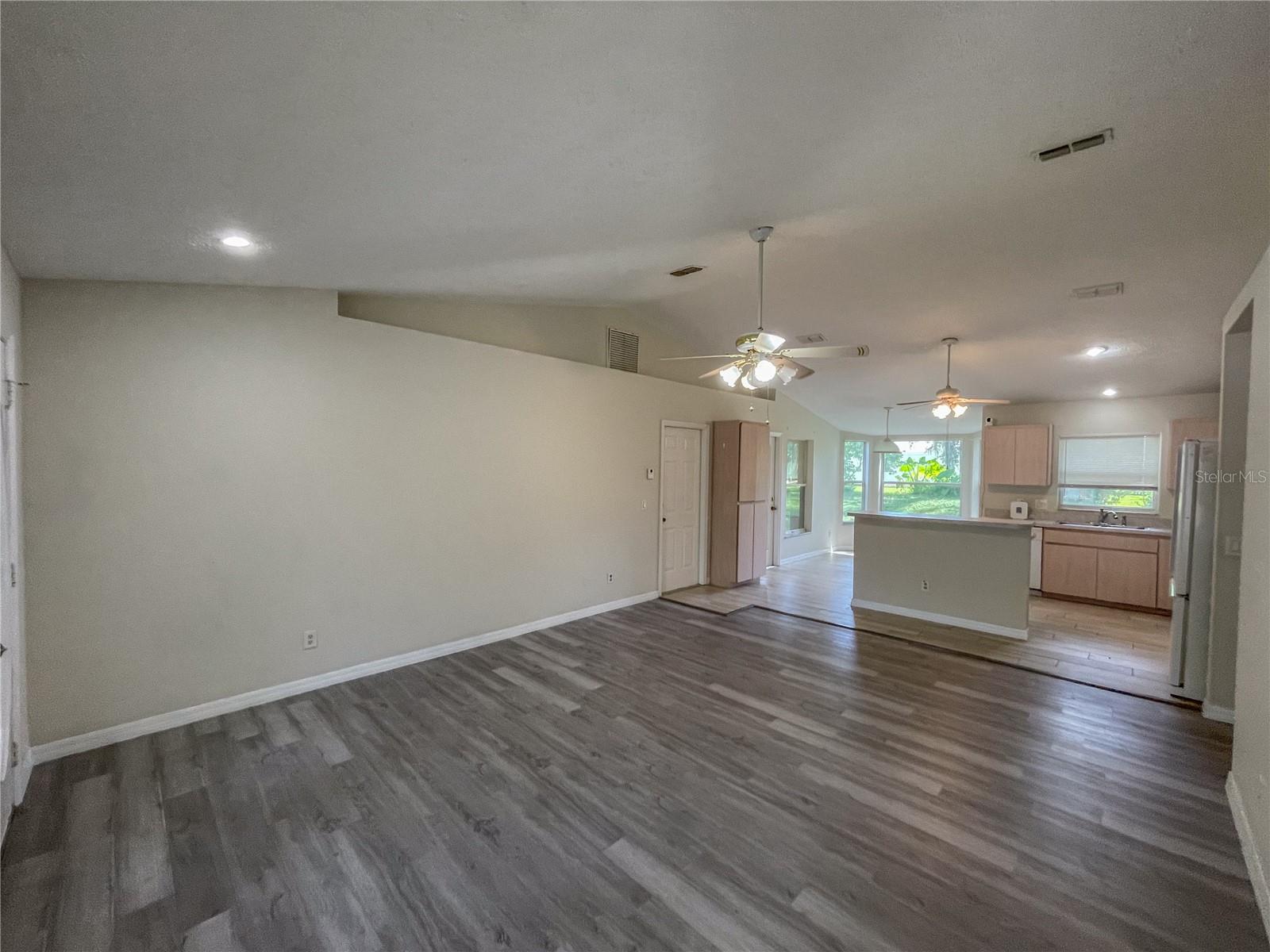 Image 6 of 23 For 1030 Dartmouth Terrace
