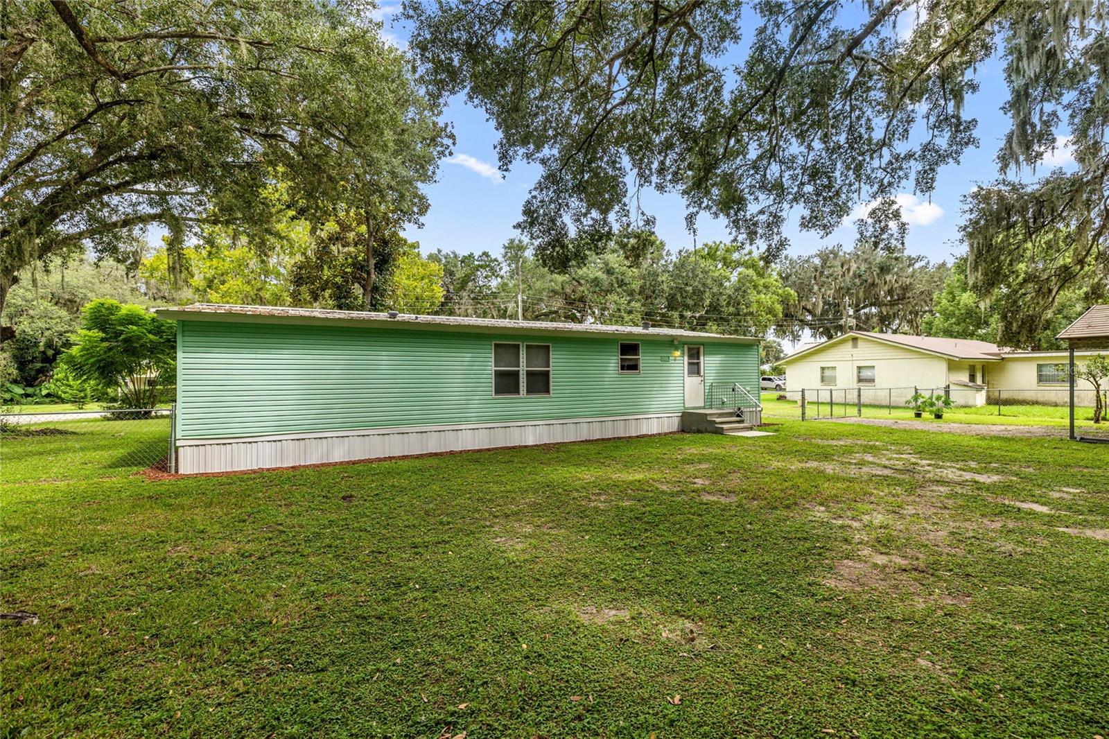 Image 22 of 26 For 12380 130 Avenue
